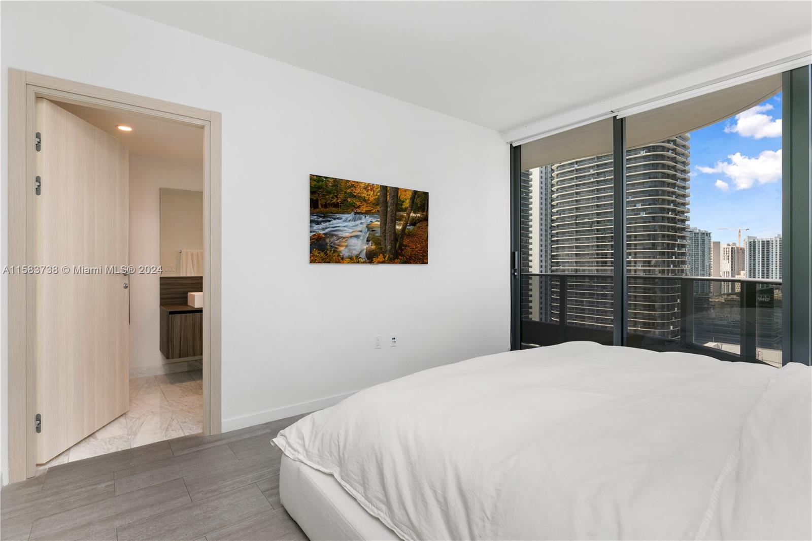 1000 NE Brickell Plz # 2815