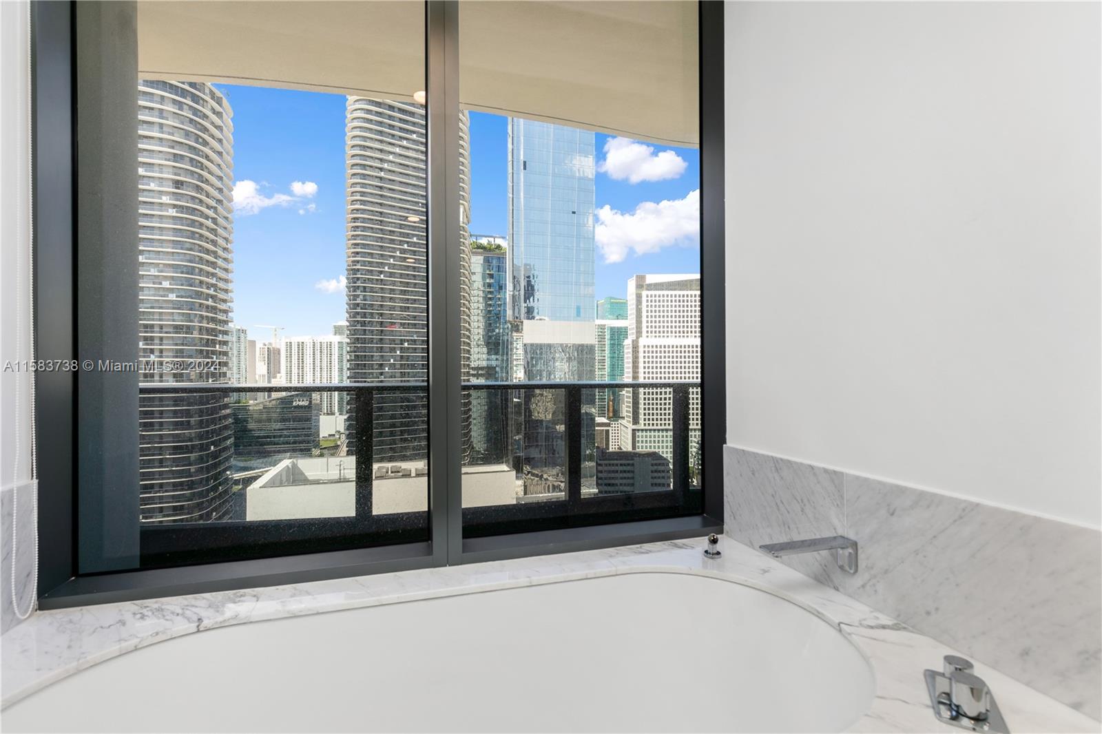 1000 NE Brickell Plz # 2815