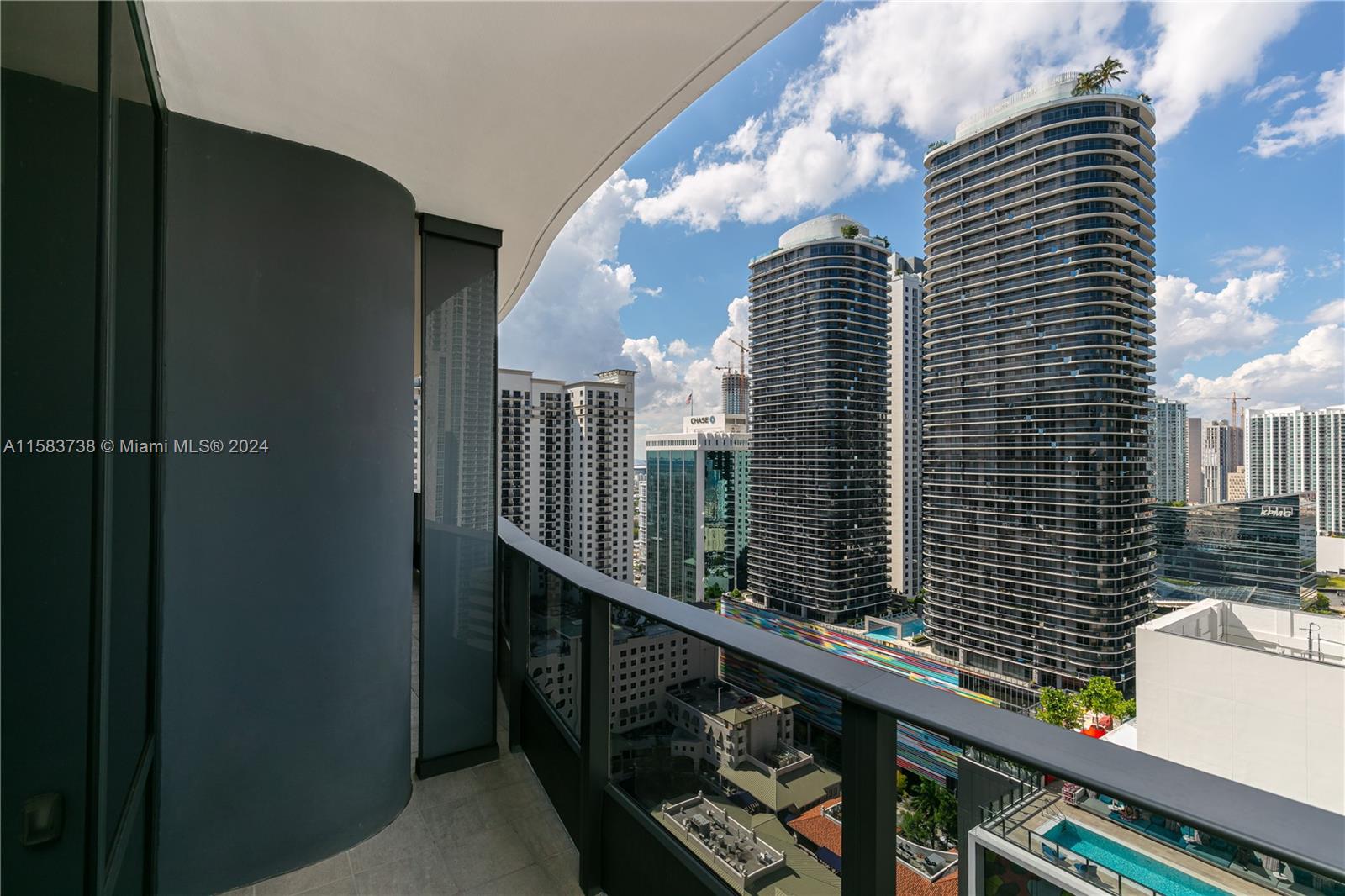 1000 NE Brickell Plz # 2815