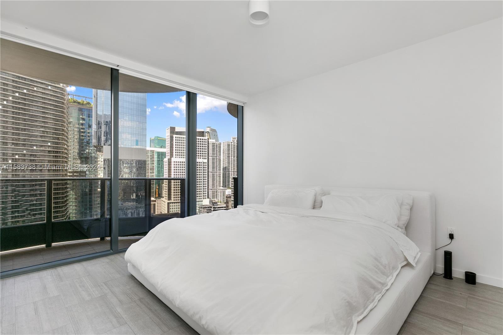 1000 NE Brickell Plz # 2815