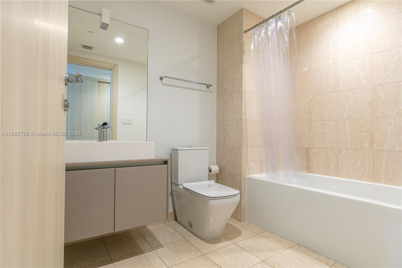 1000 NE Brickell Plz # 2815