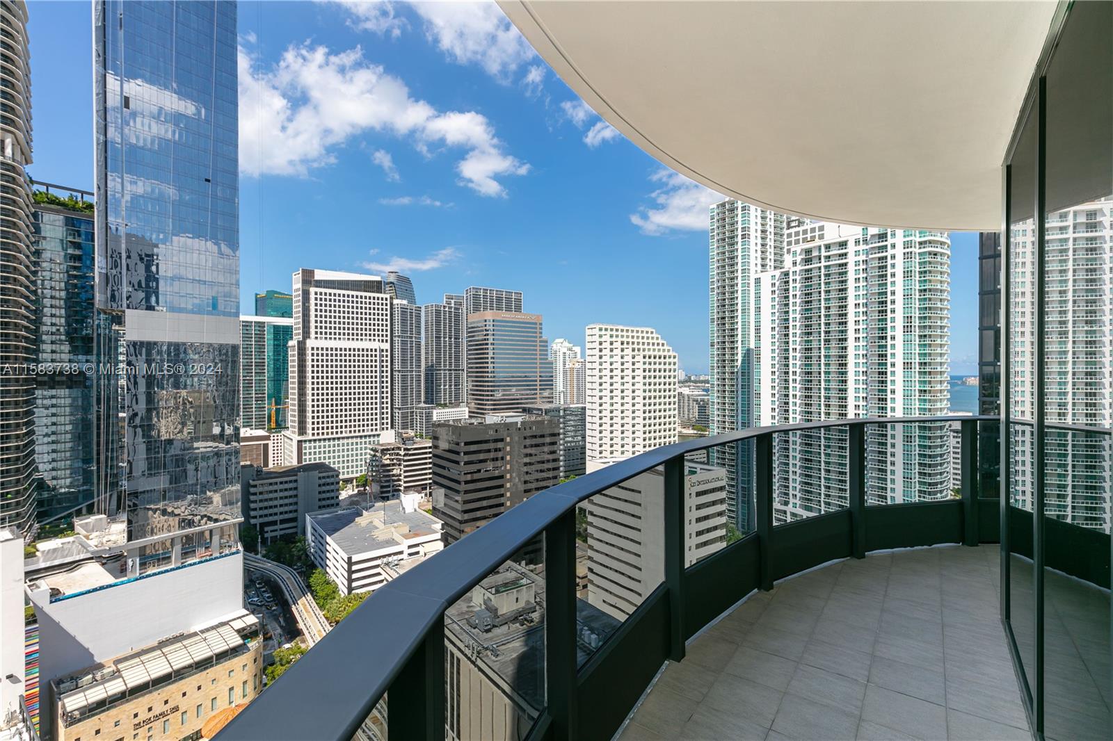 1000 NE Brickell Plz # 2815
