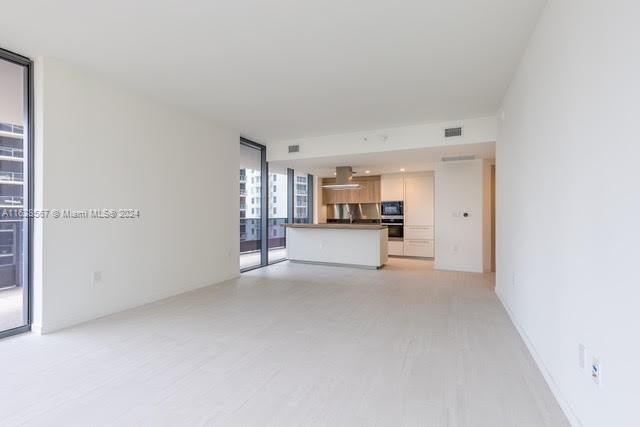 1000 Brickell Plz # 4015