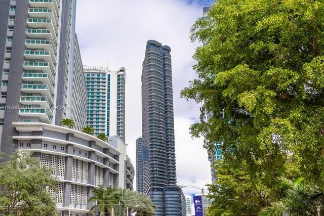 1000 Brickell Plz # 4015