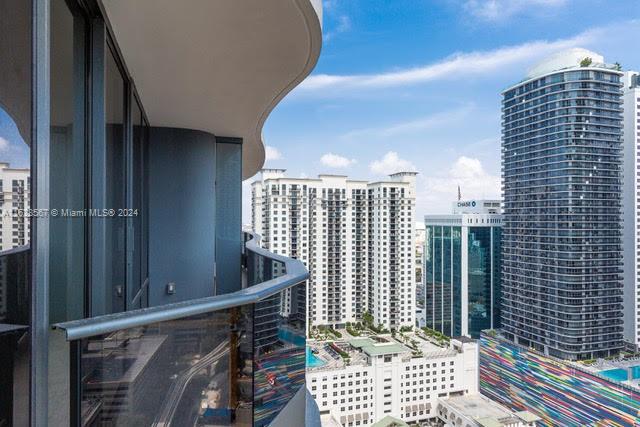 1000 Brickell Plz # 4015