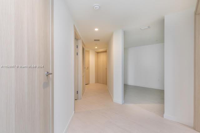 1000 Brickell Plz # 4015