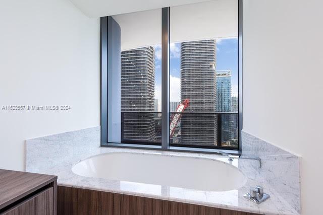 1000 Brickell Plz # 4015