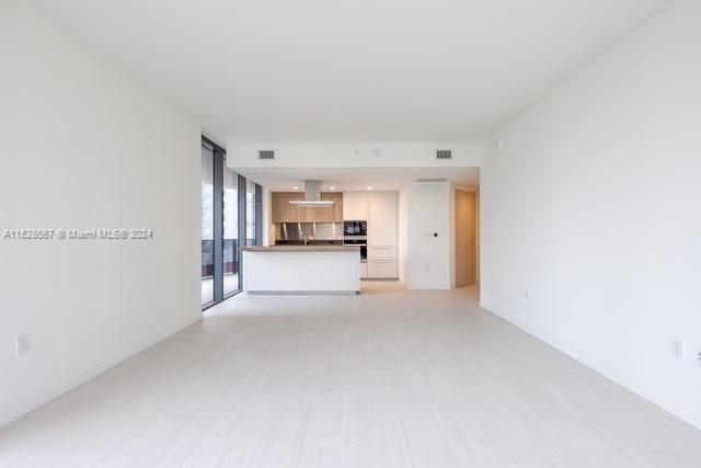 1000 Brickell Plz # 4015
