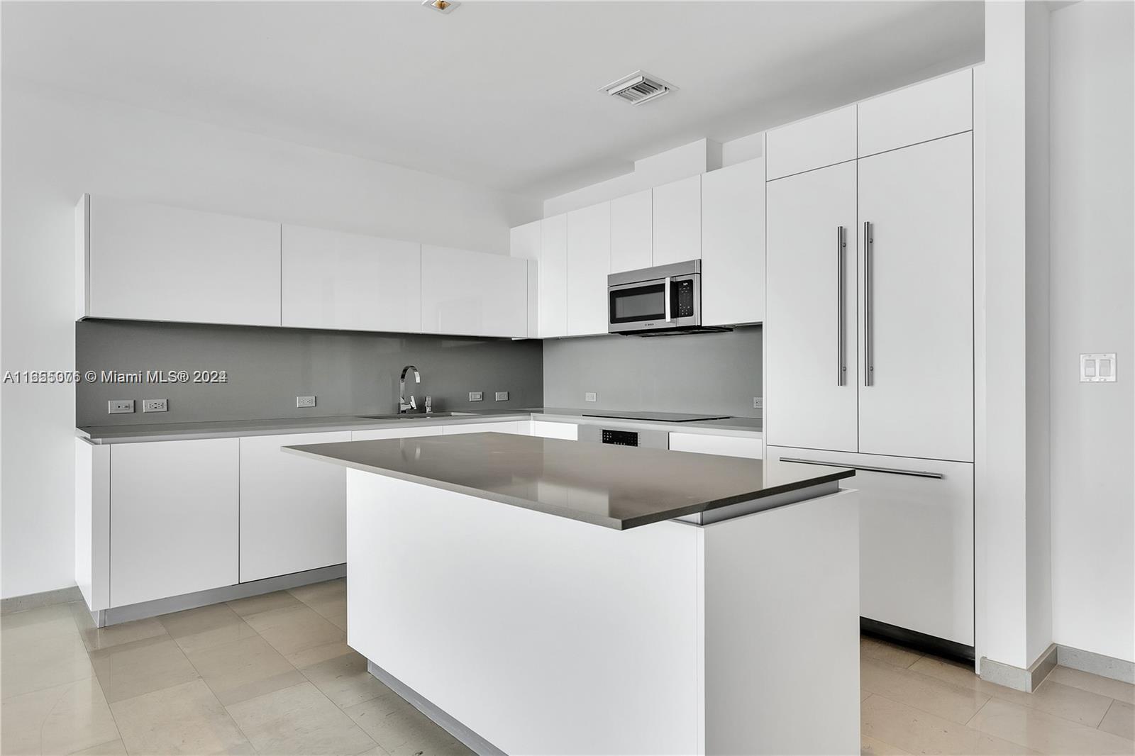 68 SE 6th St # 4110