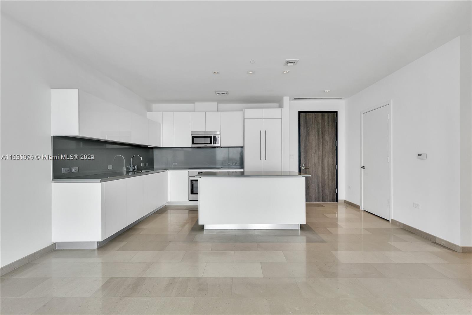 68 SE 6th St # 4110