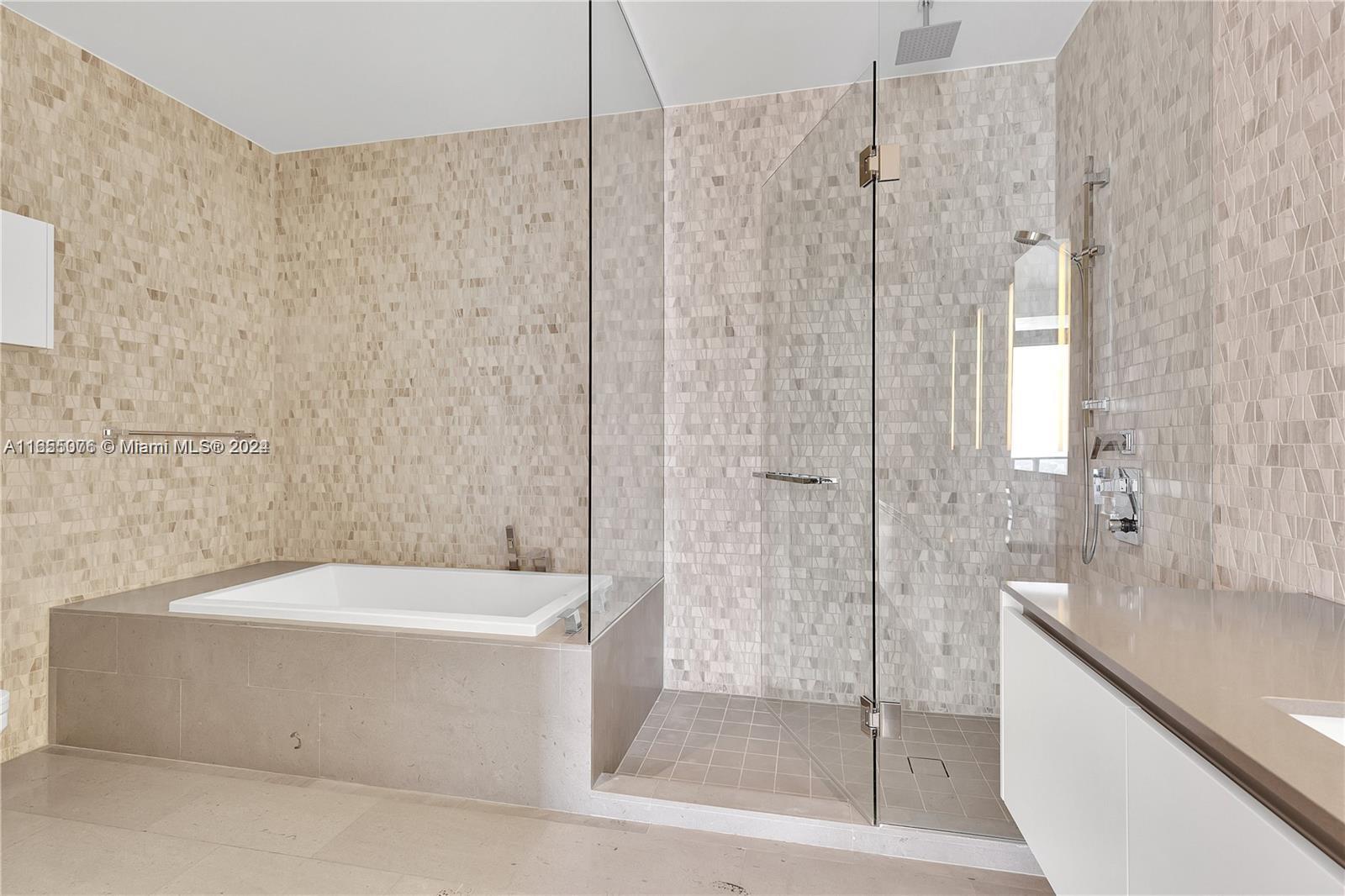 68 SE 6th St # 4110