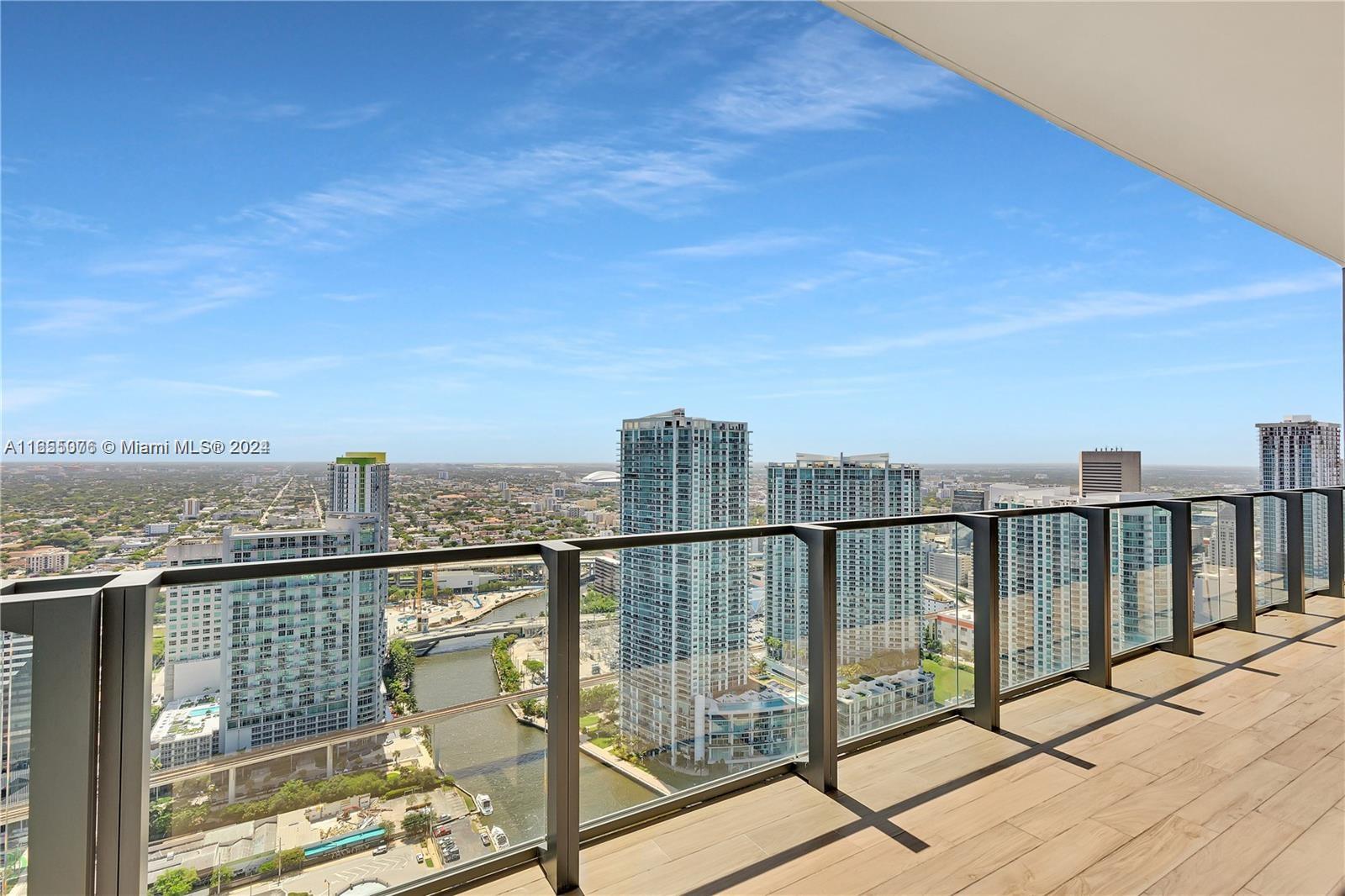 68 SE 6th St # 4110