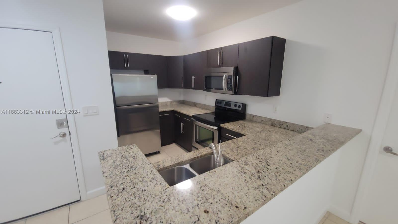 40 Calabria Ave # 202