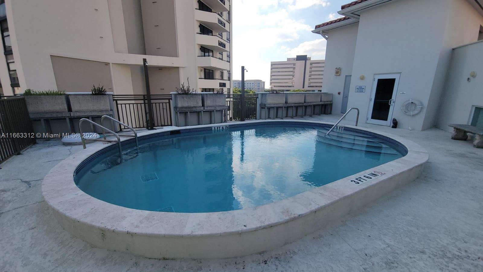 40 Calabria Ave # 202