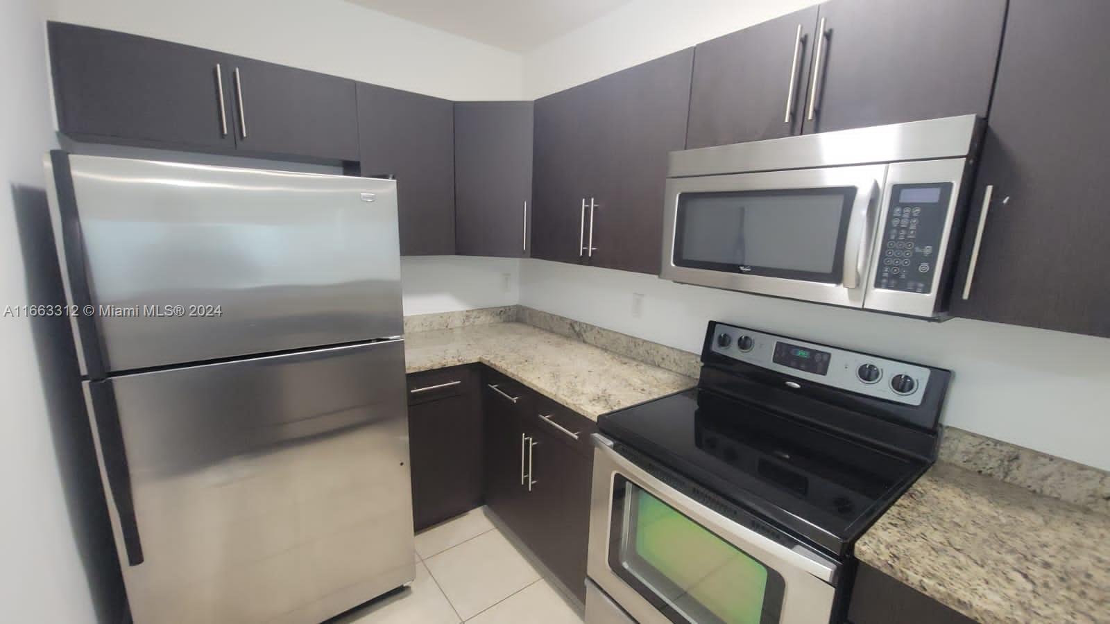 40 Calabria Ave # 202