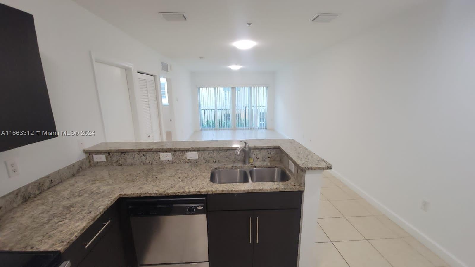 40 Calabria Ave # 202