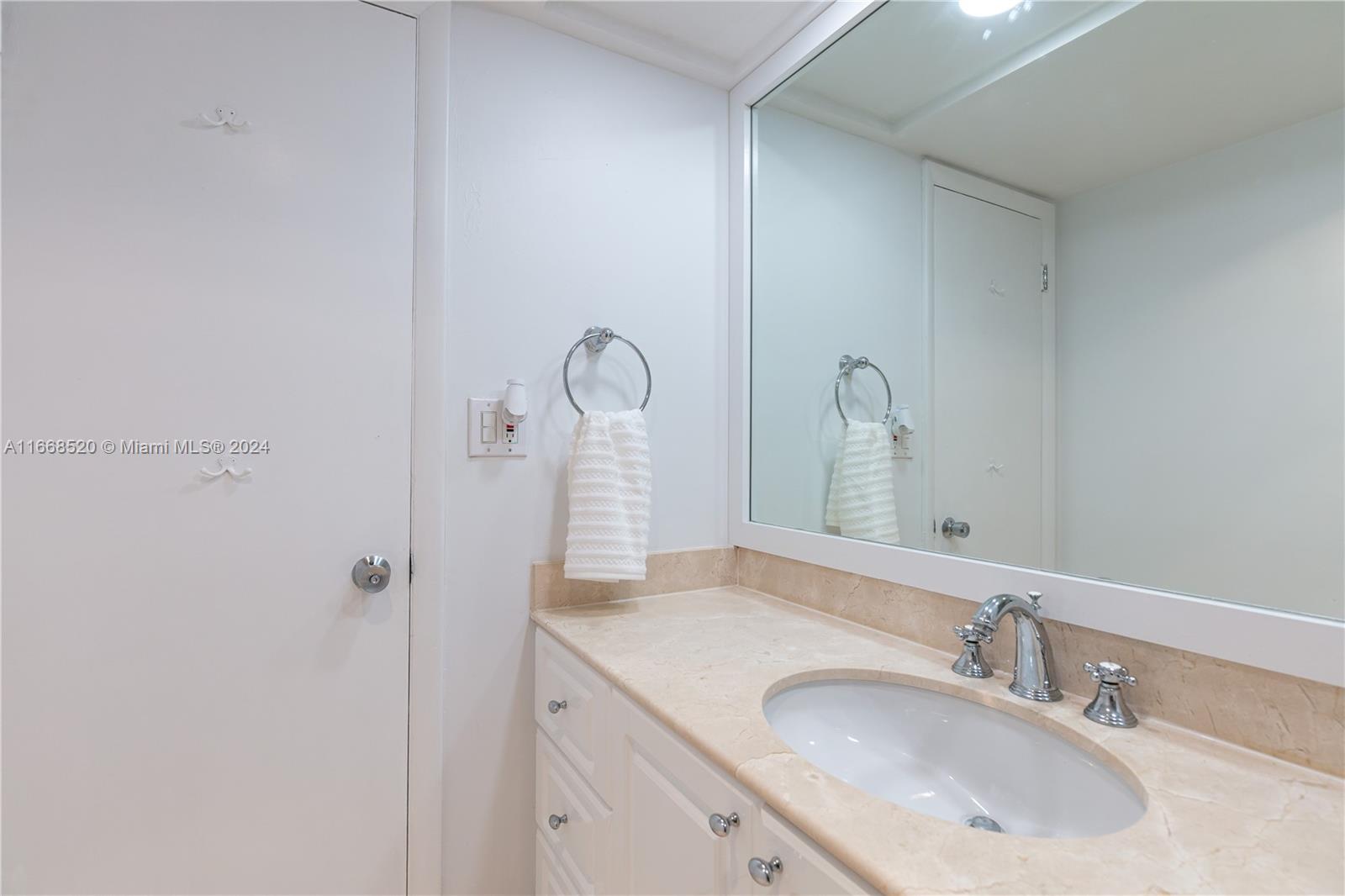 1111 Crandon Blvd # A205