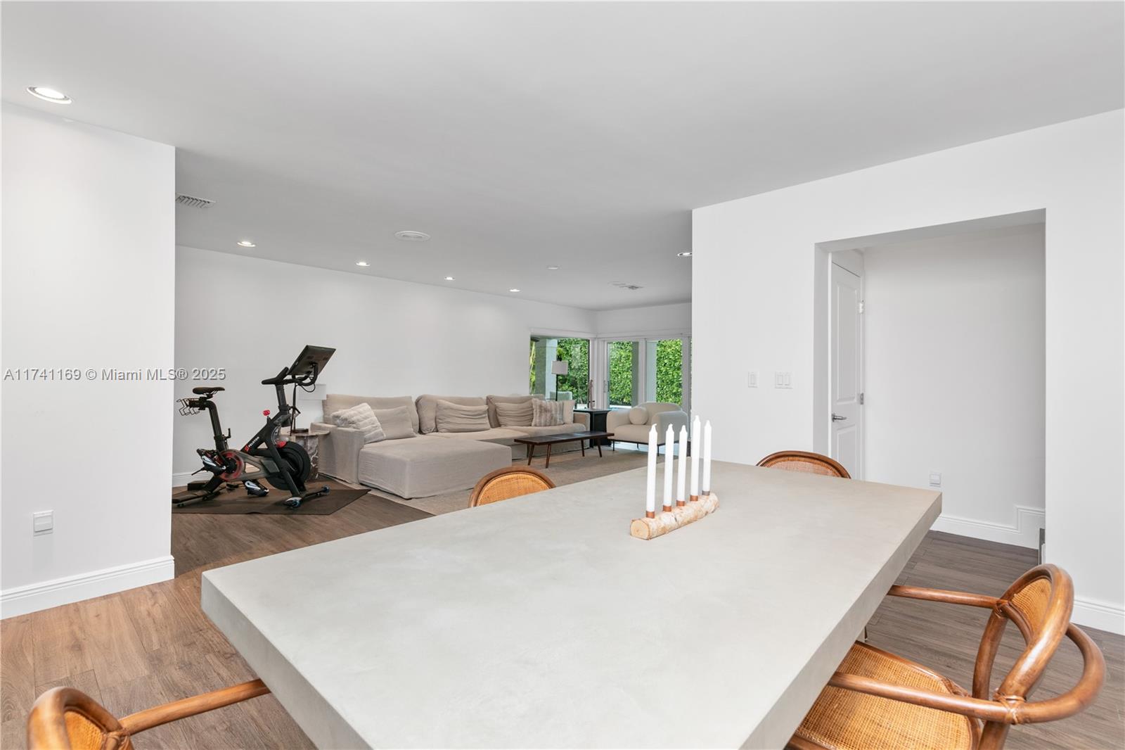 412 Ridgewood Rd