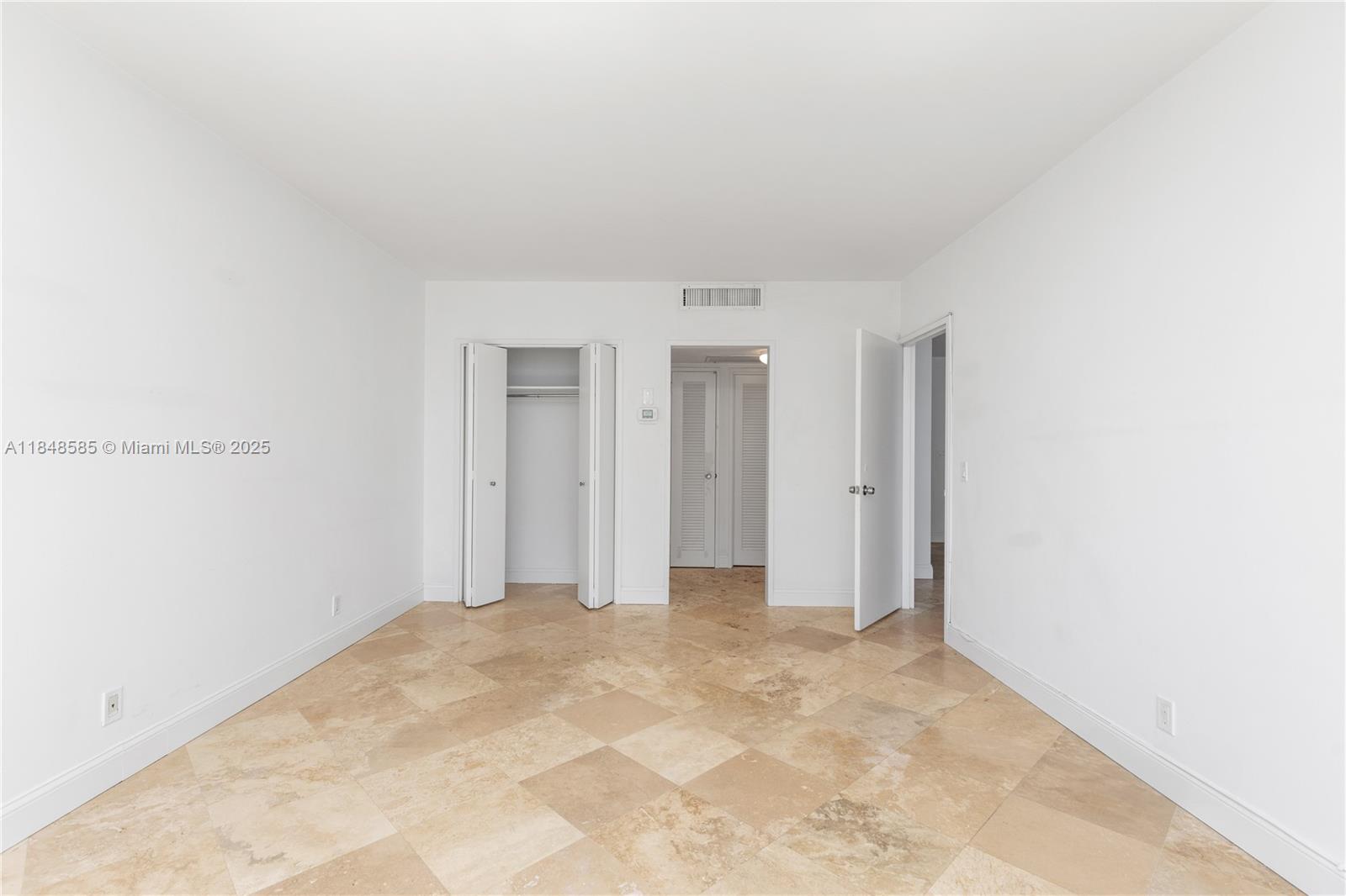 5700 Collins Ave # 10D