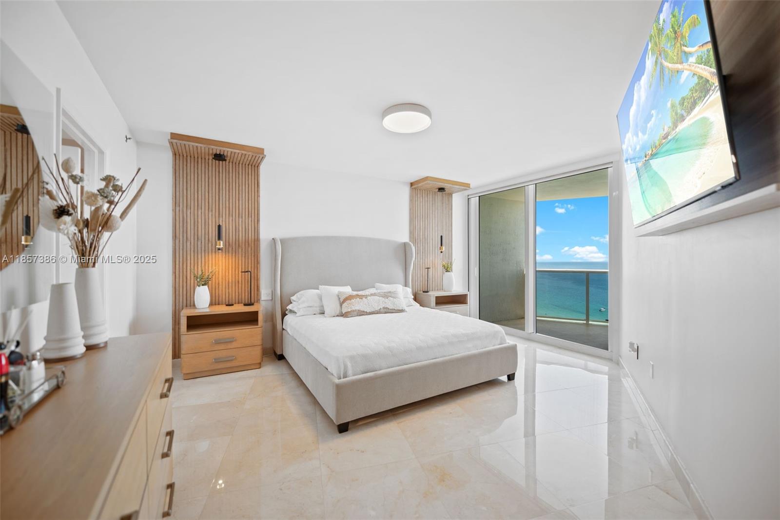 19111 Collins Ave # 2207