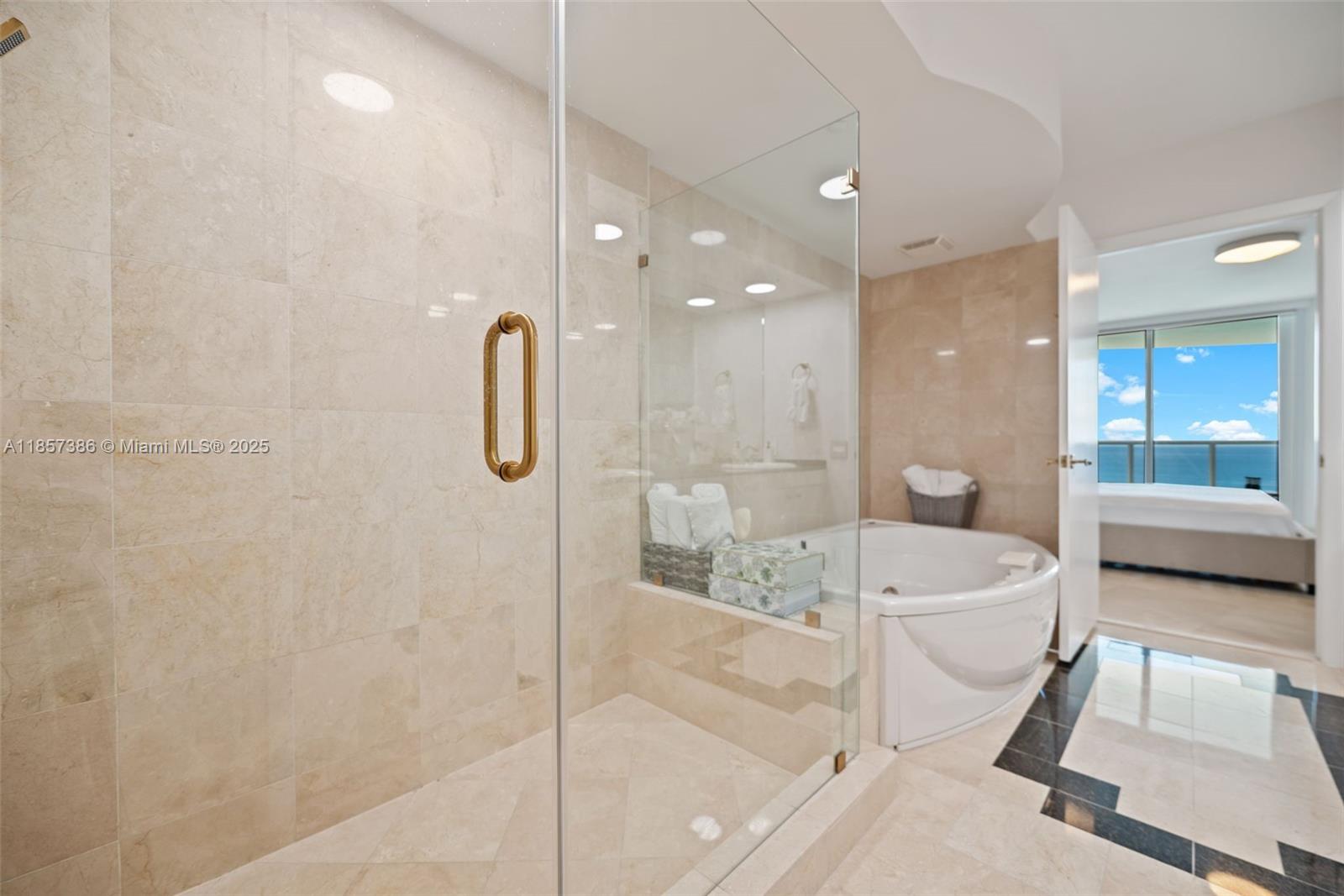19111 Collins Ave # 2207