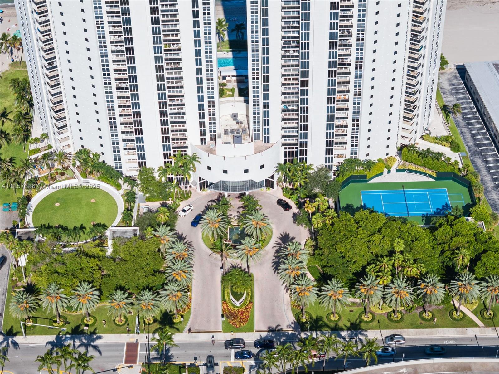 19111 Collins Ave # 2207
