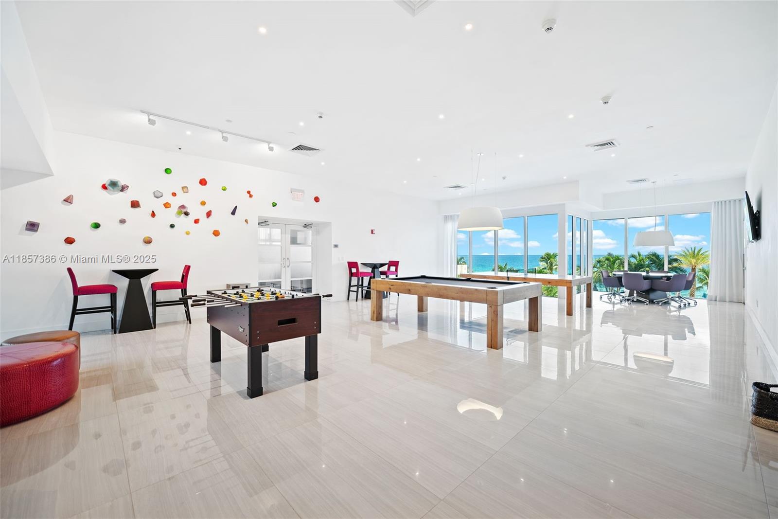 19111 Collins Ave # 2207