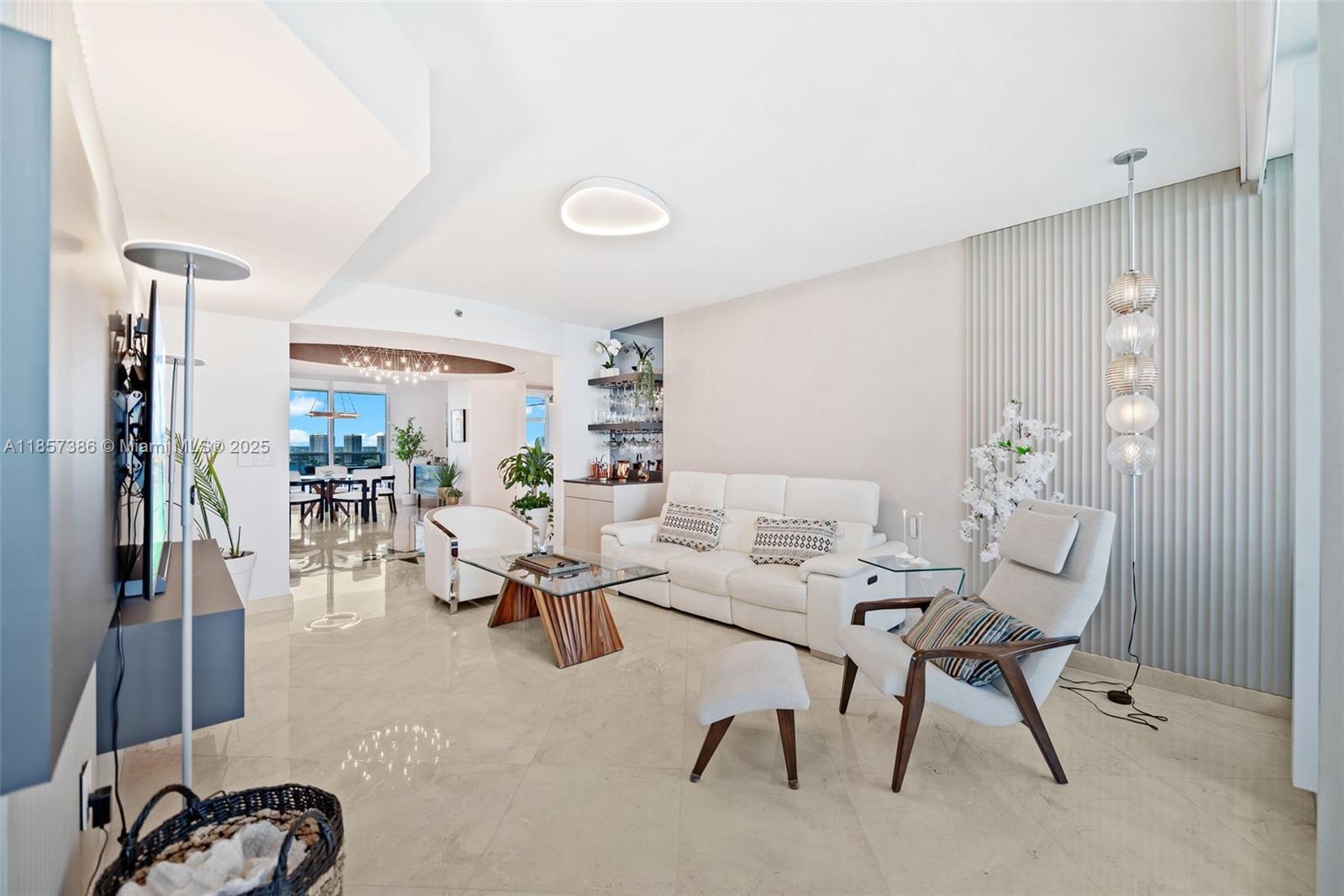 19111 Collins Ave # 2207