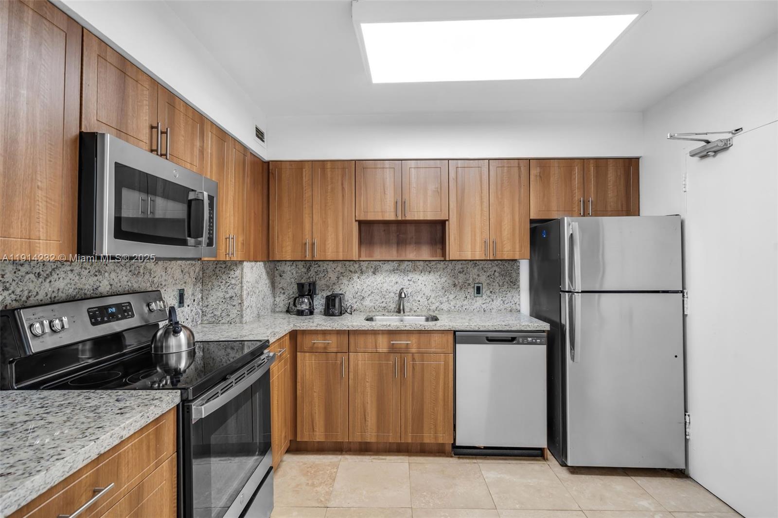 5101 Collins Ave # 12U