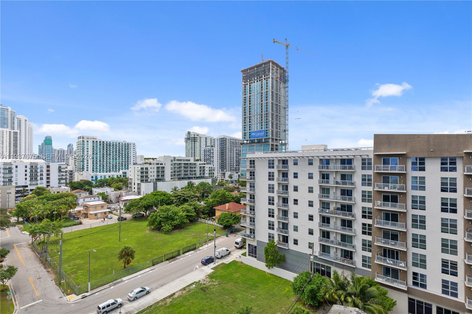 460 NE 28th St # 808