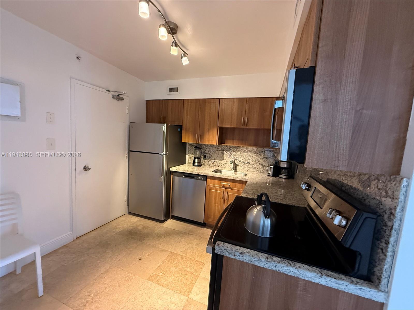 5101 Collins Ave # 12T