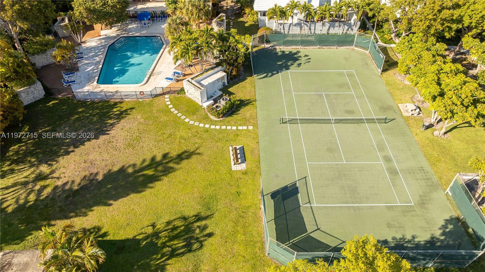 210 Sea View Dr # 207