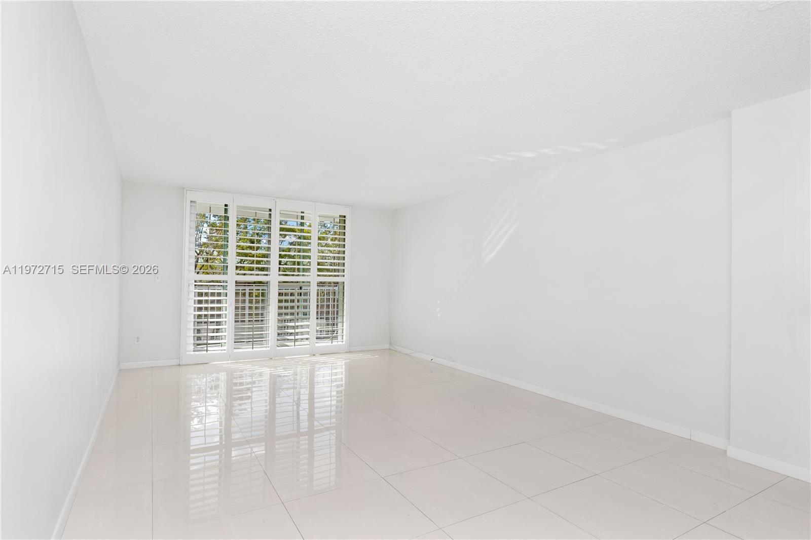 210 Sea View Dr # 207