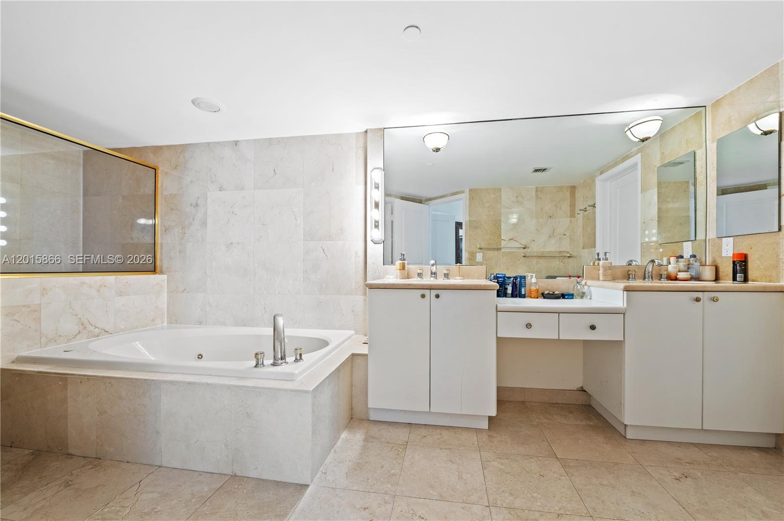 8925 Collins Ave # 9J