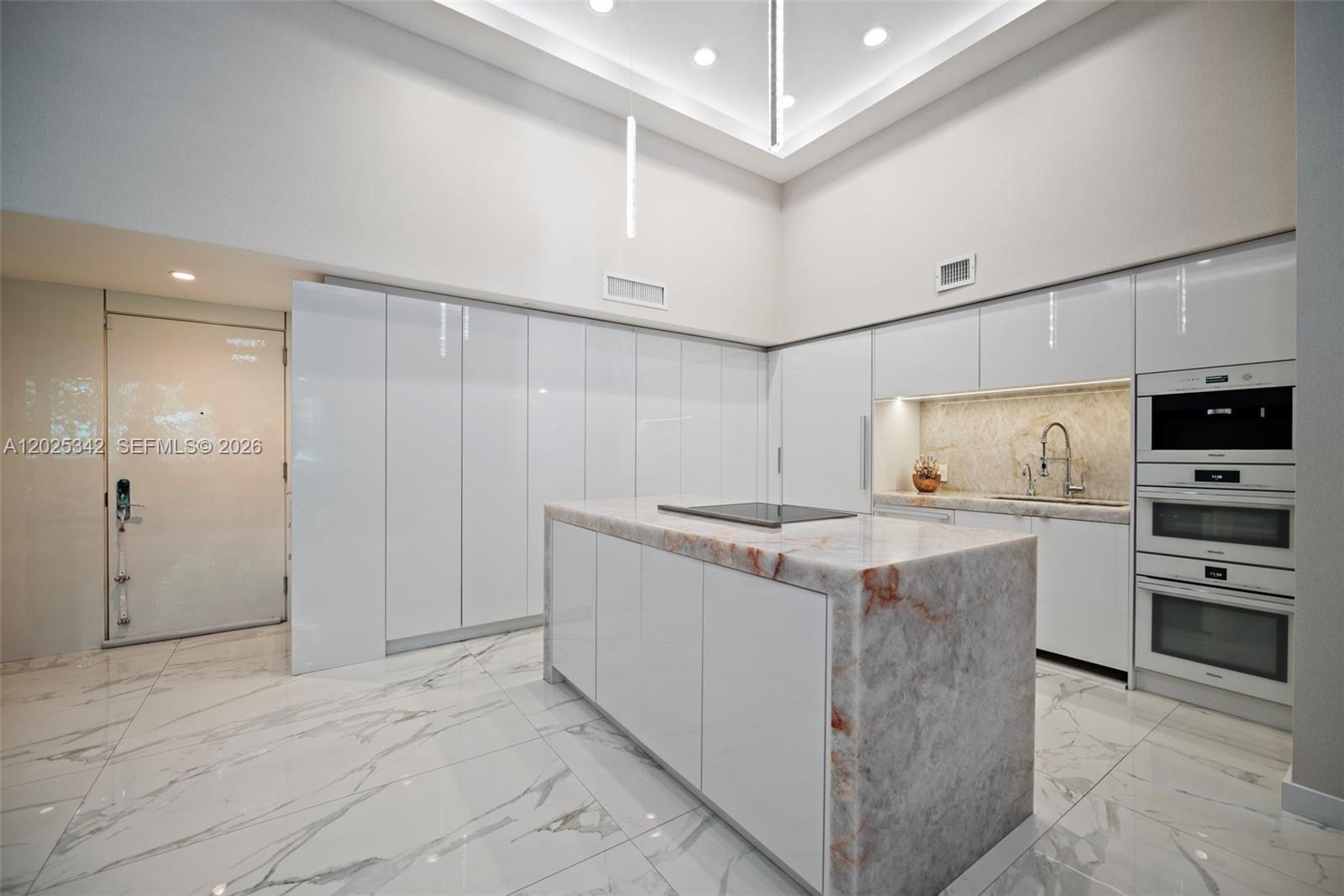 1800 S Ocean Dr # 310