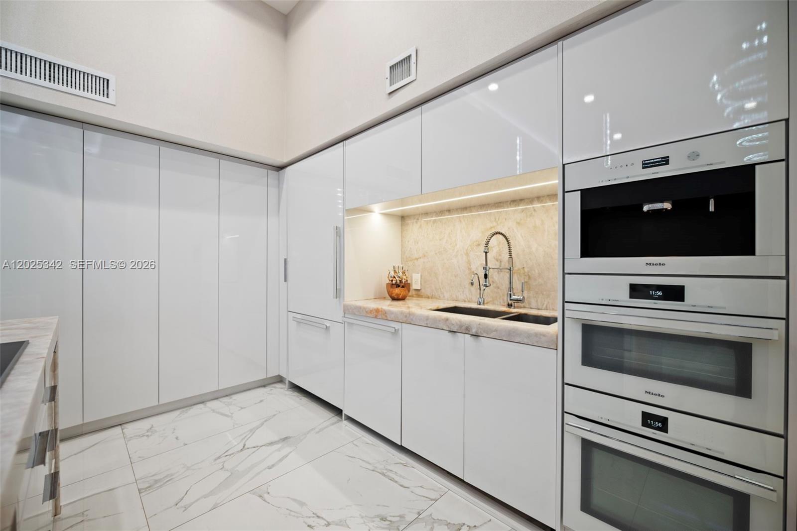 1800 S Ocean Dr # 310