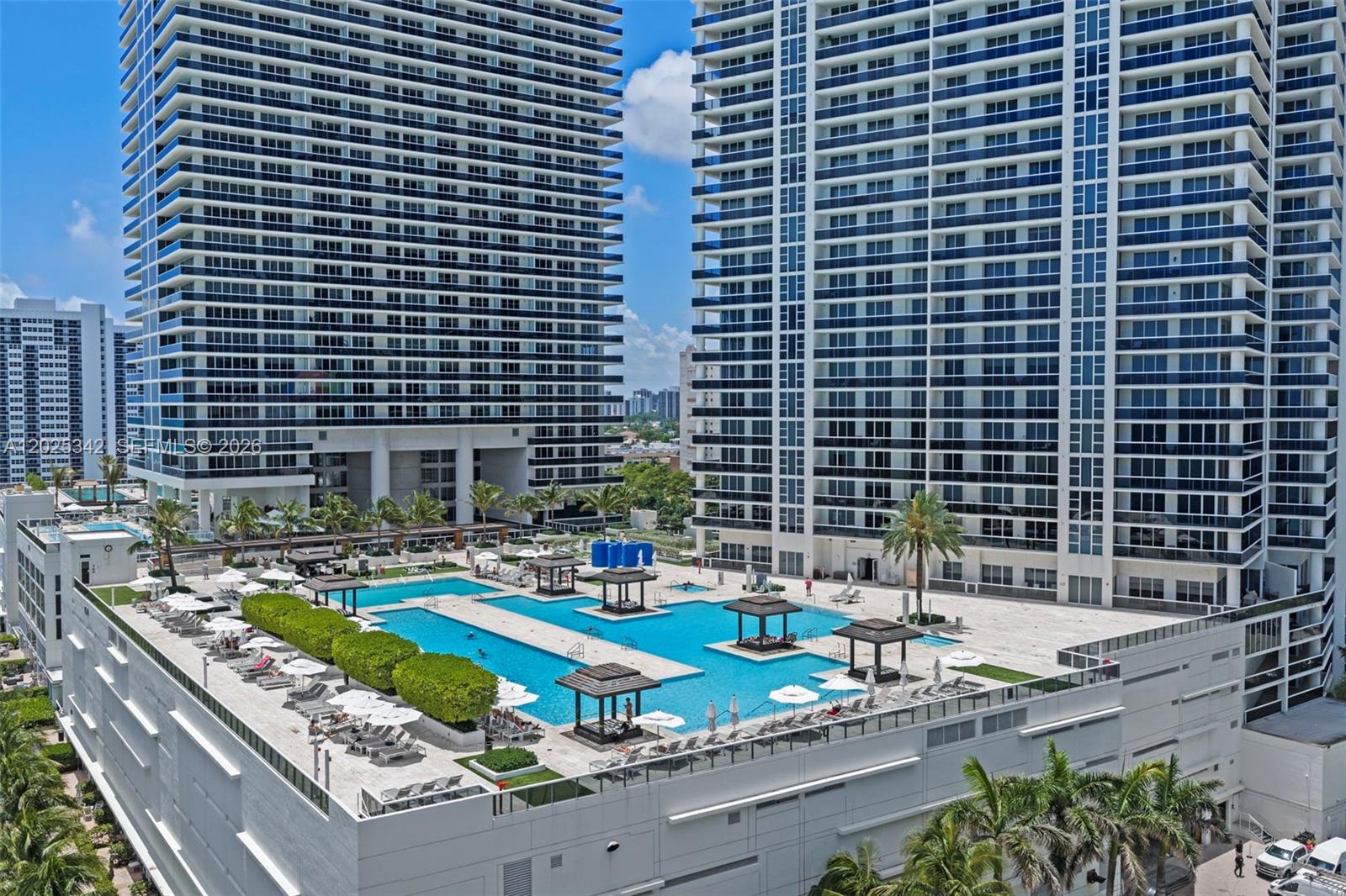 1800 S Ocean Dr # 310