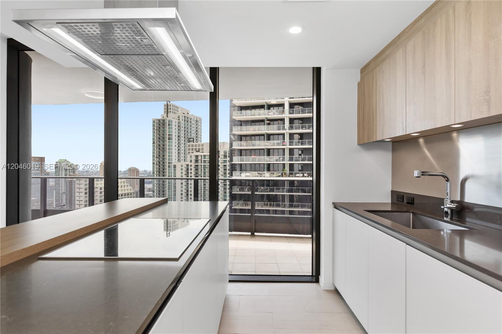 1000 Brickell Plz # 4015