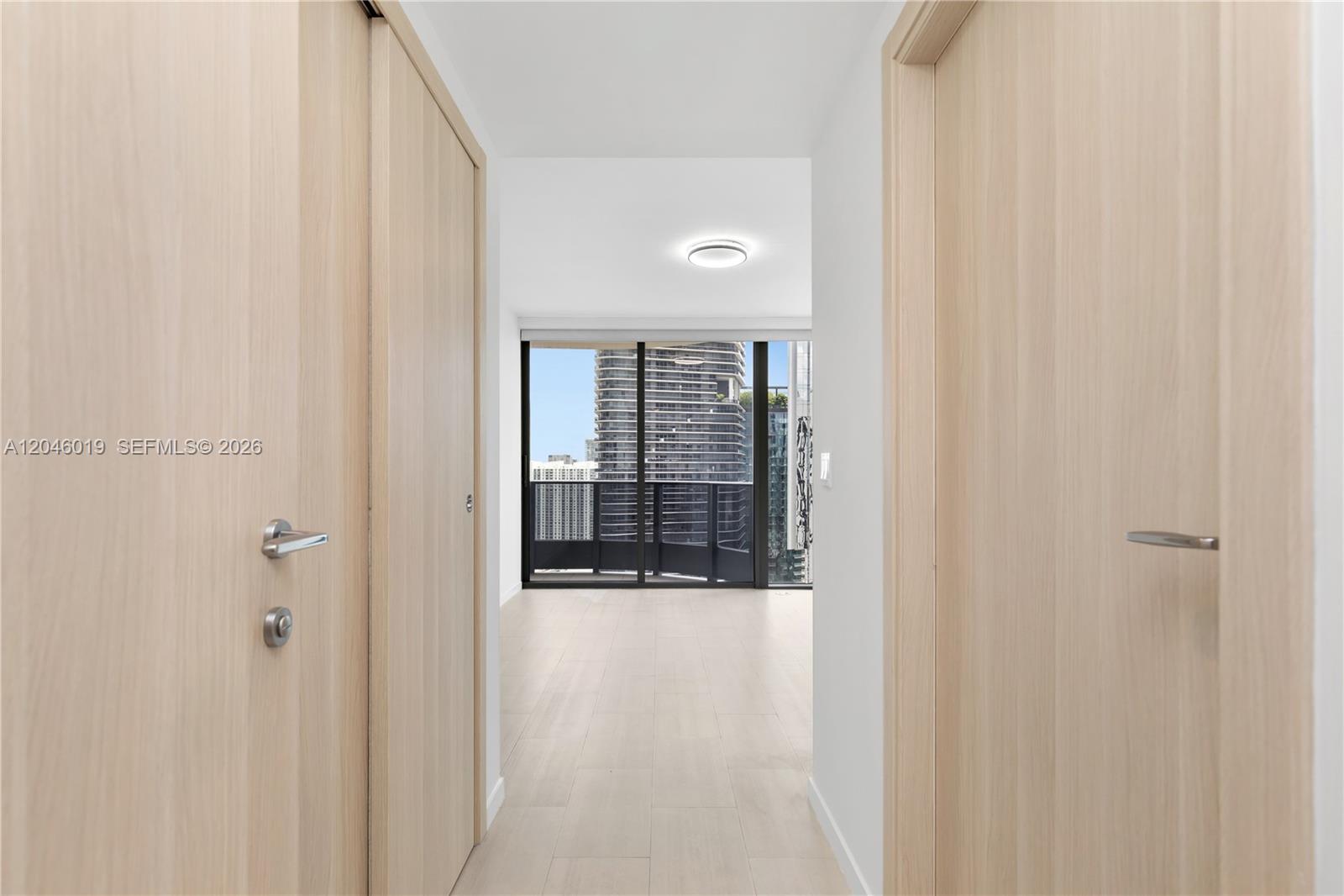 1000 Brickell Plz # 4015