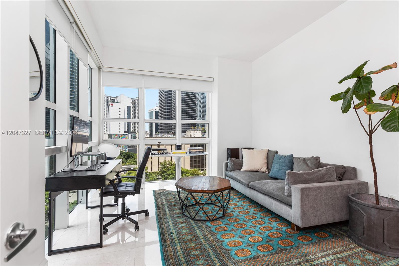 951 Brickell Ave # 1011