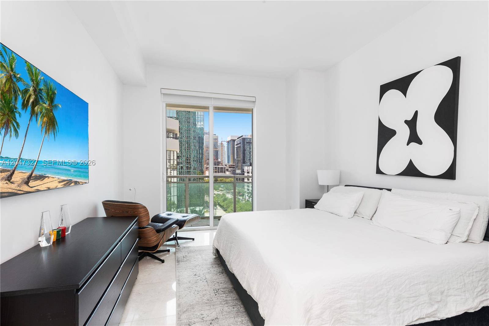 951 Brickell Ave # 1011