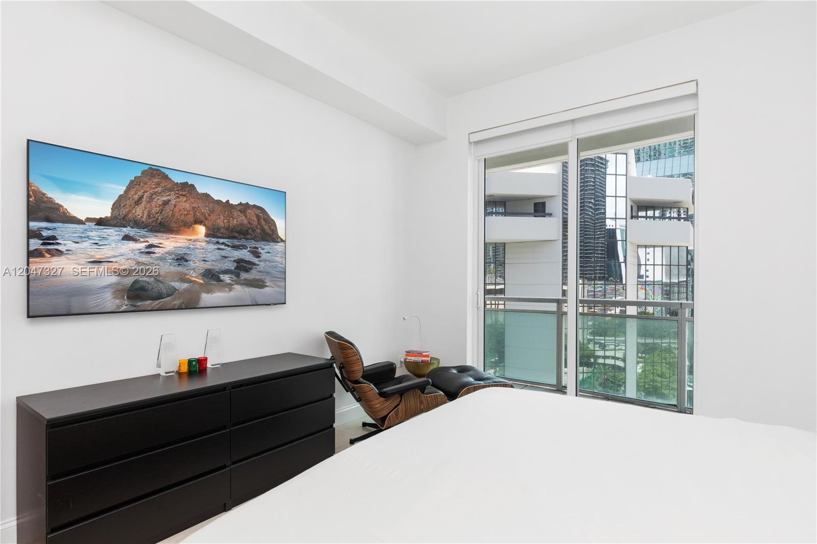 951 Brickell Ave # 1011