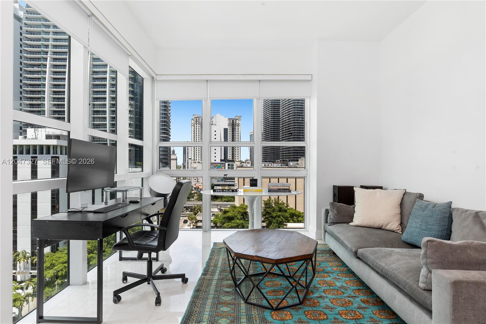951 Brickell Ave # 1011