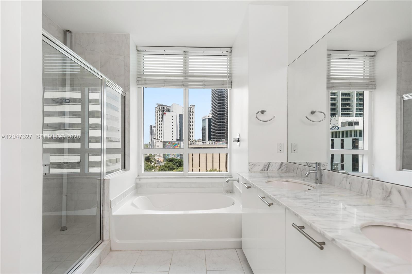 951 Brickell Ave # 1011