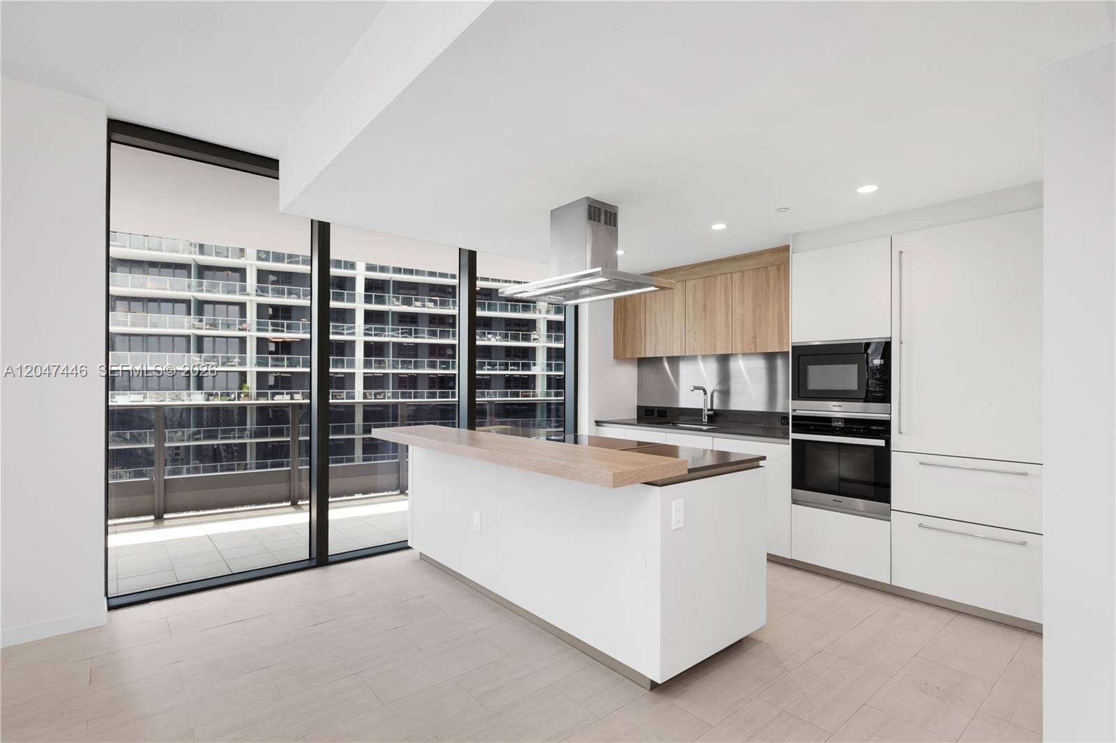 1000 Brickell Plz # 4015