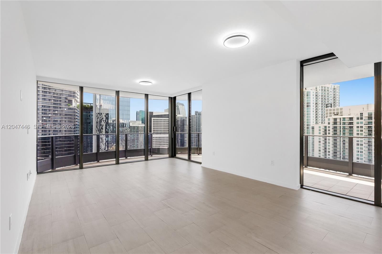 1000 Brickell Plz # 4015