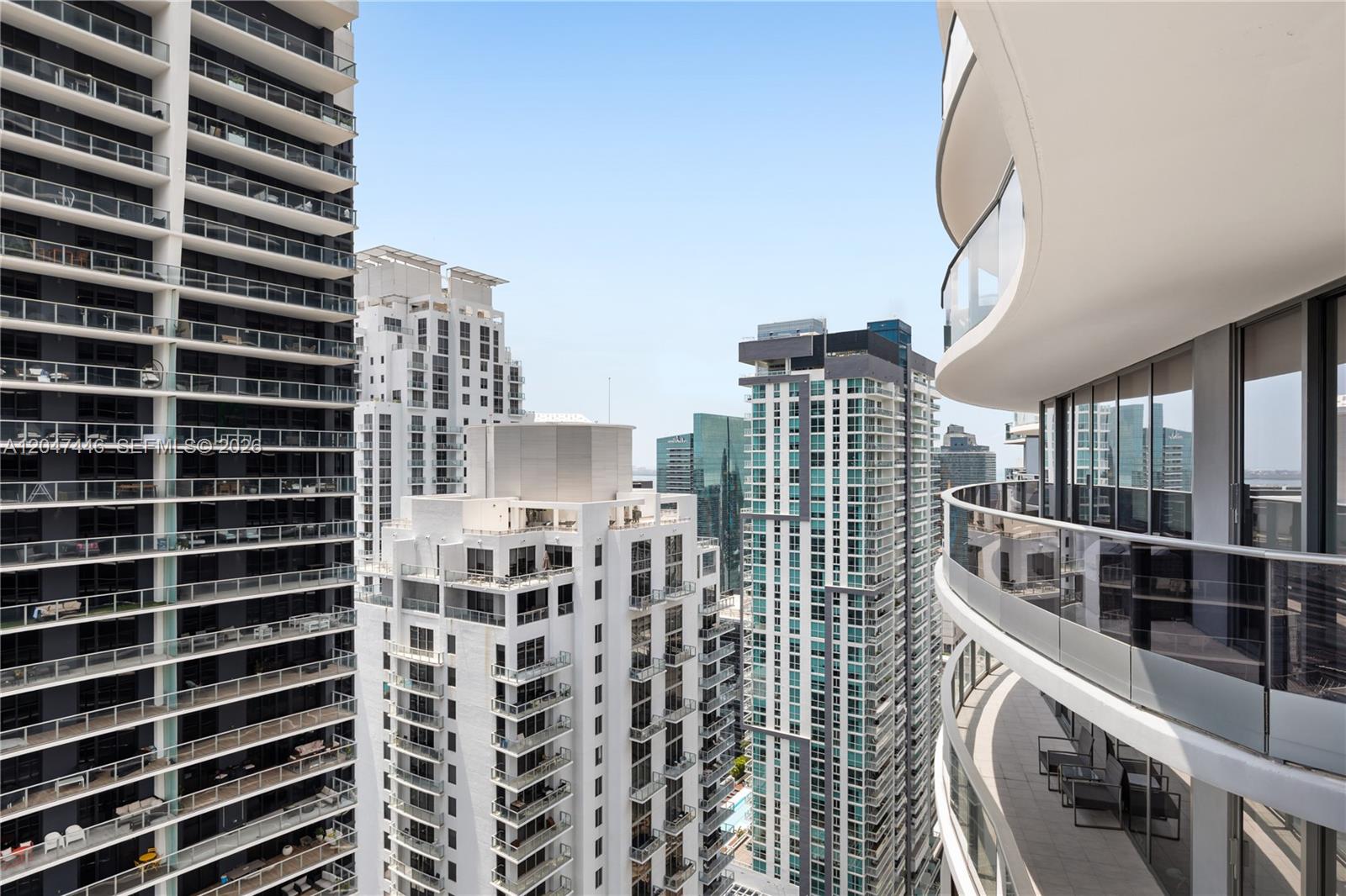 1000 Brickell Plz # 4015