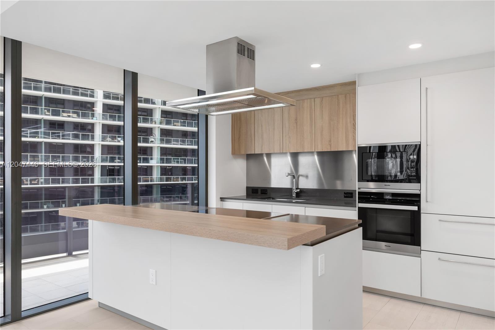 1000 Brickell Plz # 4015
