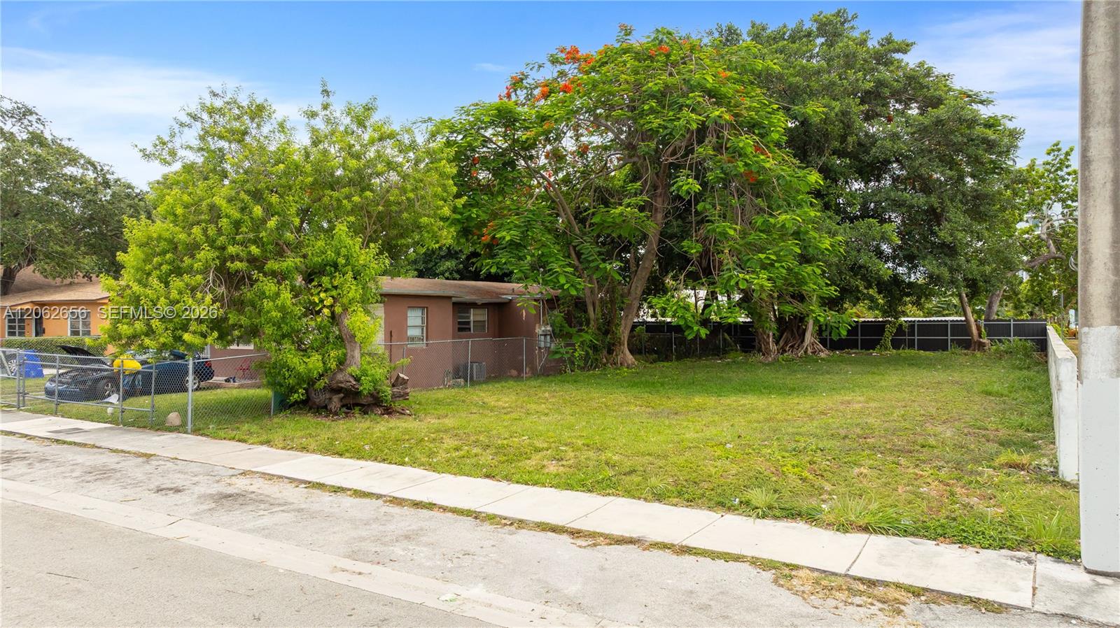 1618 NW 55th St