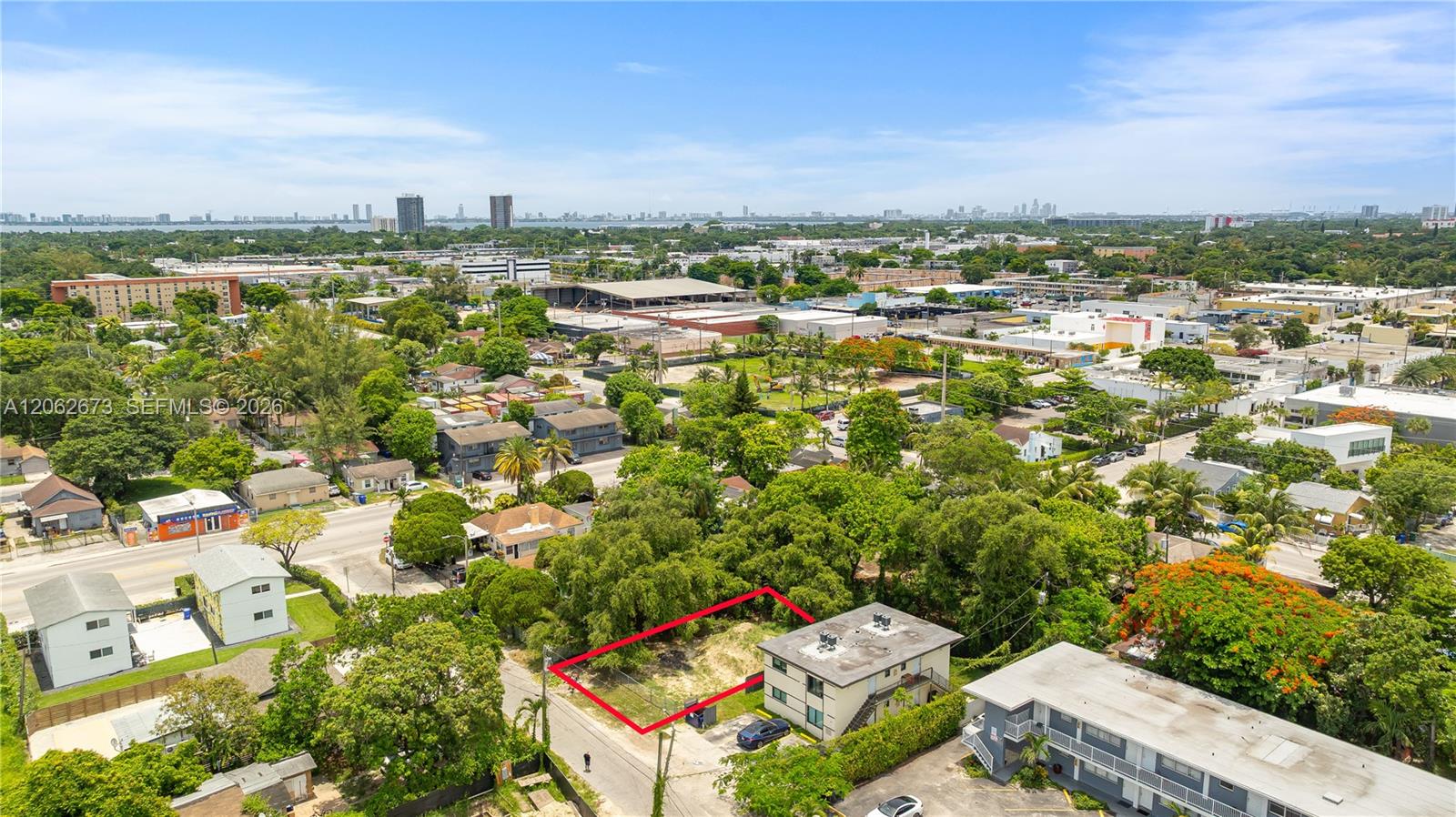 28 NW 76th St